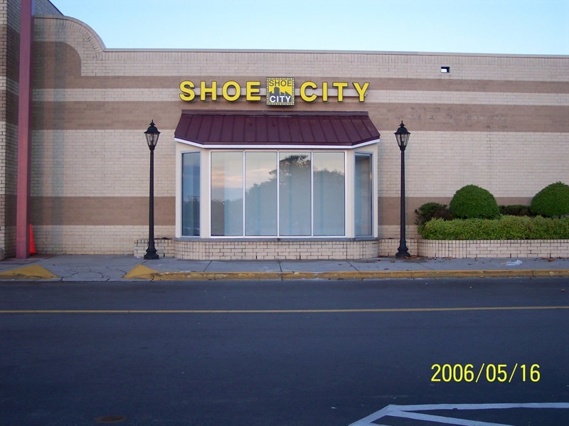 Shoe City Show Window - Colonial Heights VA